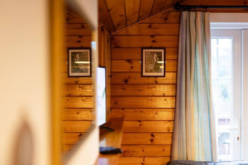 Ffestiniog Cozy Norwegian Style Log Cabin In Rural Snowdonia - 2 Bedrooms & Parking By Seren Short Stays מראה חיצוני תמונה