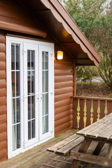 Ffestiniog Cozy Norwegian Style Log Cabin In Rural Snowdonia - 2 Bedrooms & Parking By Seren Short Stays מראה חיצוני תמונה